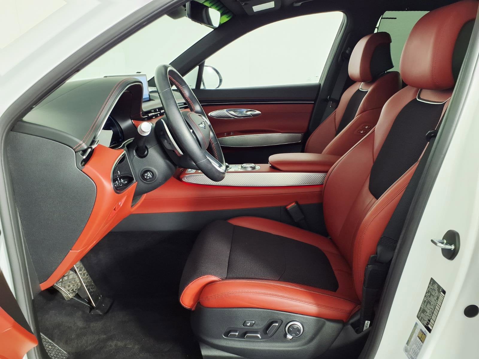 2023 Genesis GV70 2.5T