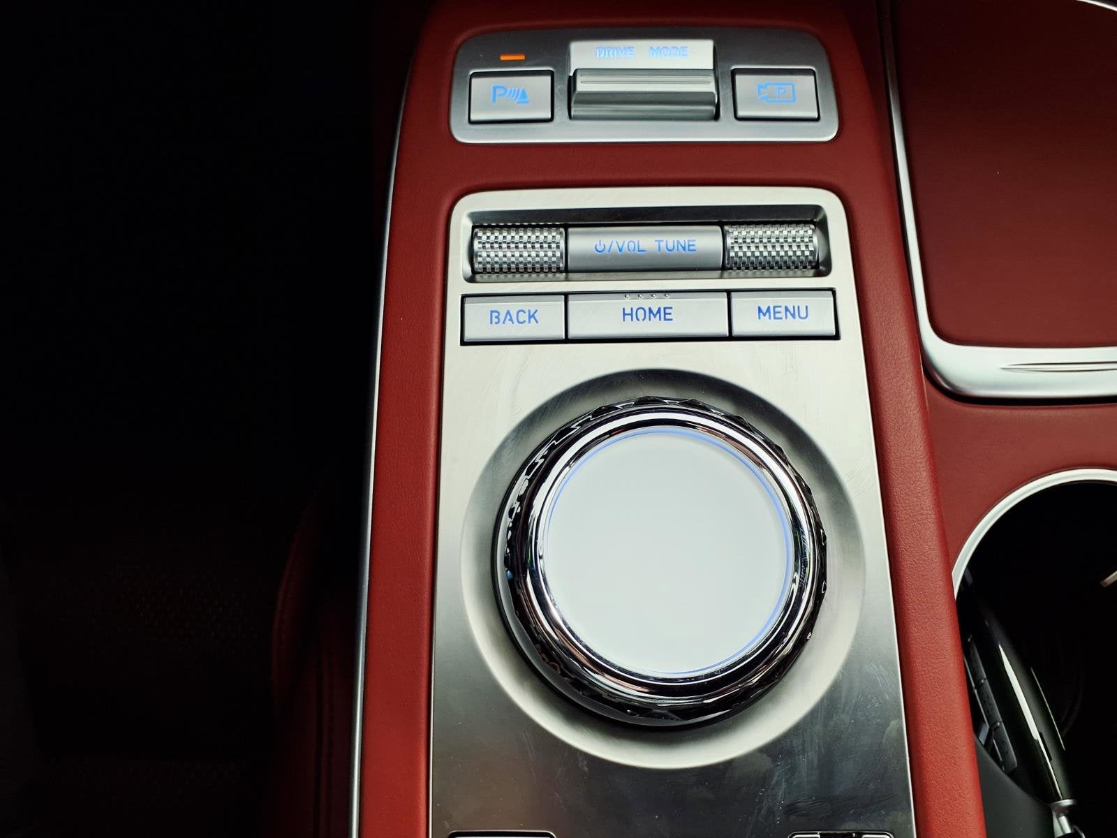 2023 Genesis GV70 2.5T