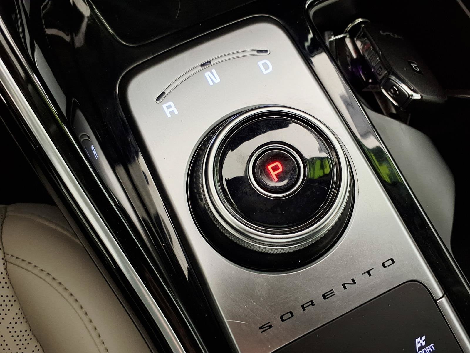2022 Kia Sorento Plug-In Hybrid SX