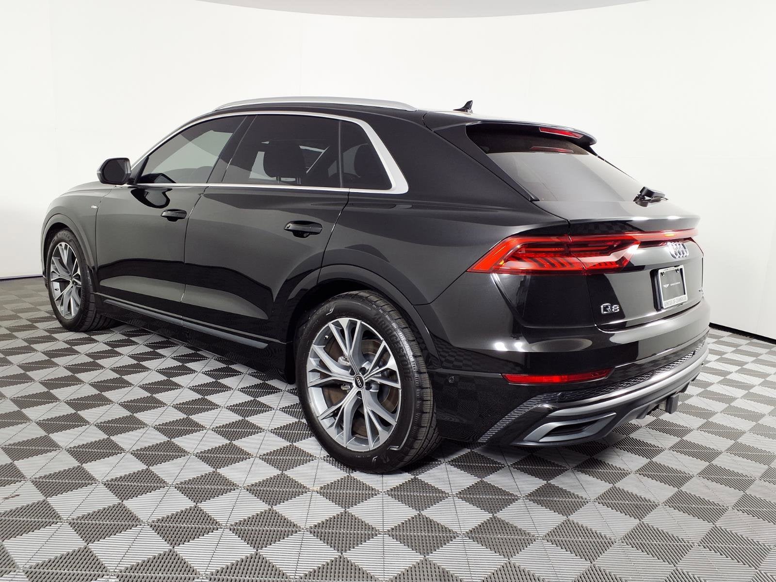 2023 Audi Q8 Prestige