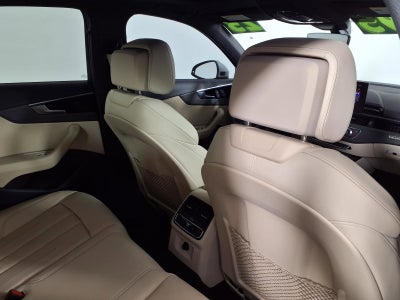 2023 Audi A4 Sedan S line Premium