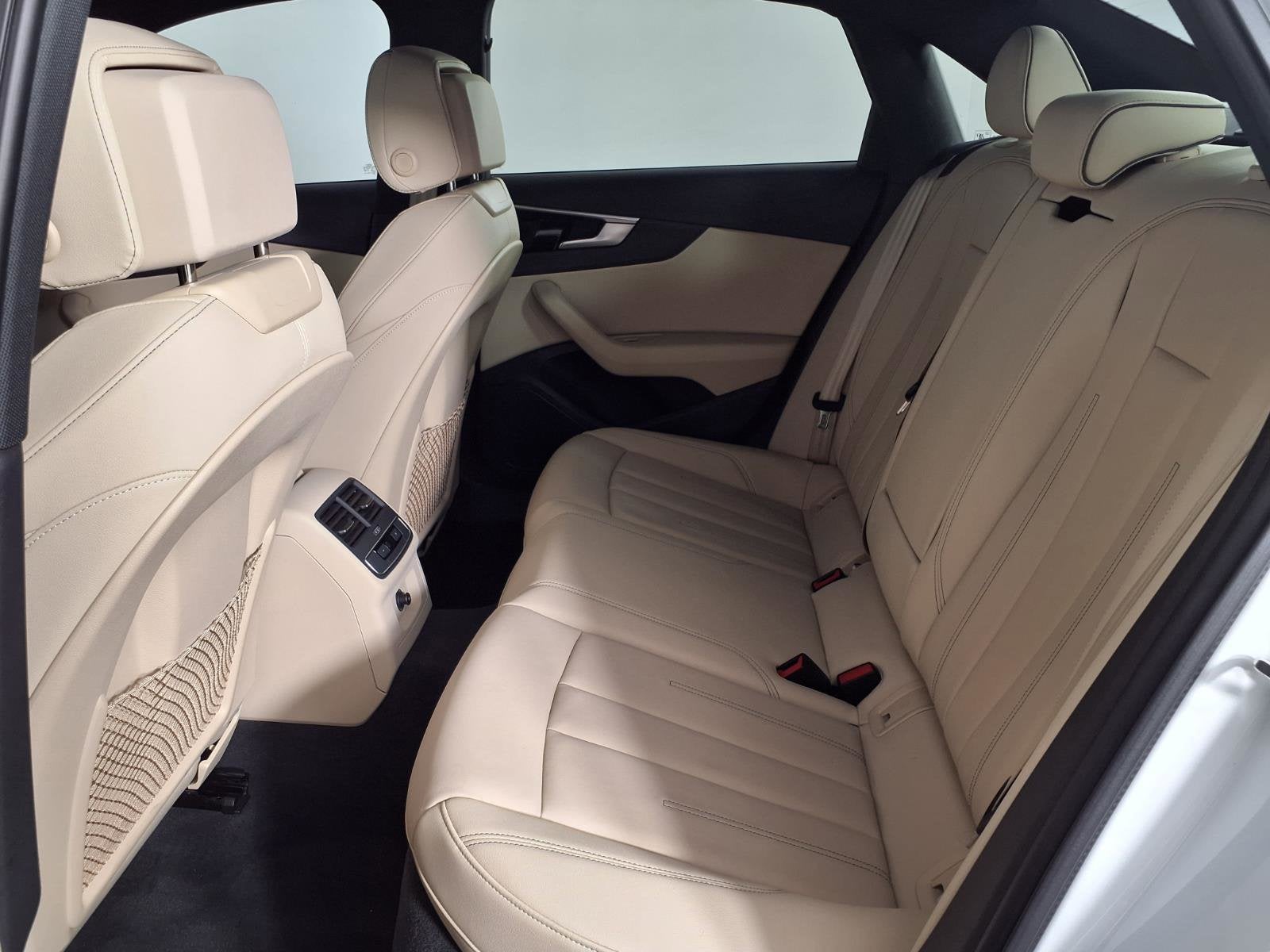 2023 Audi A4 Sedan S line Premium