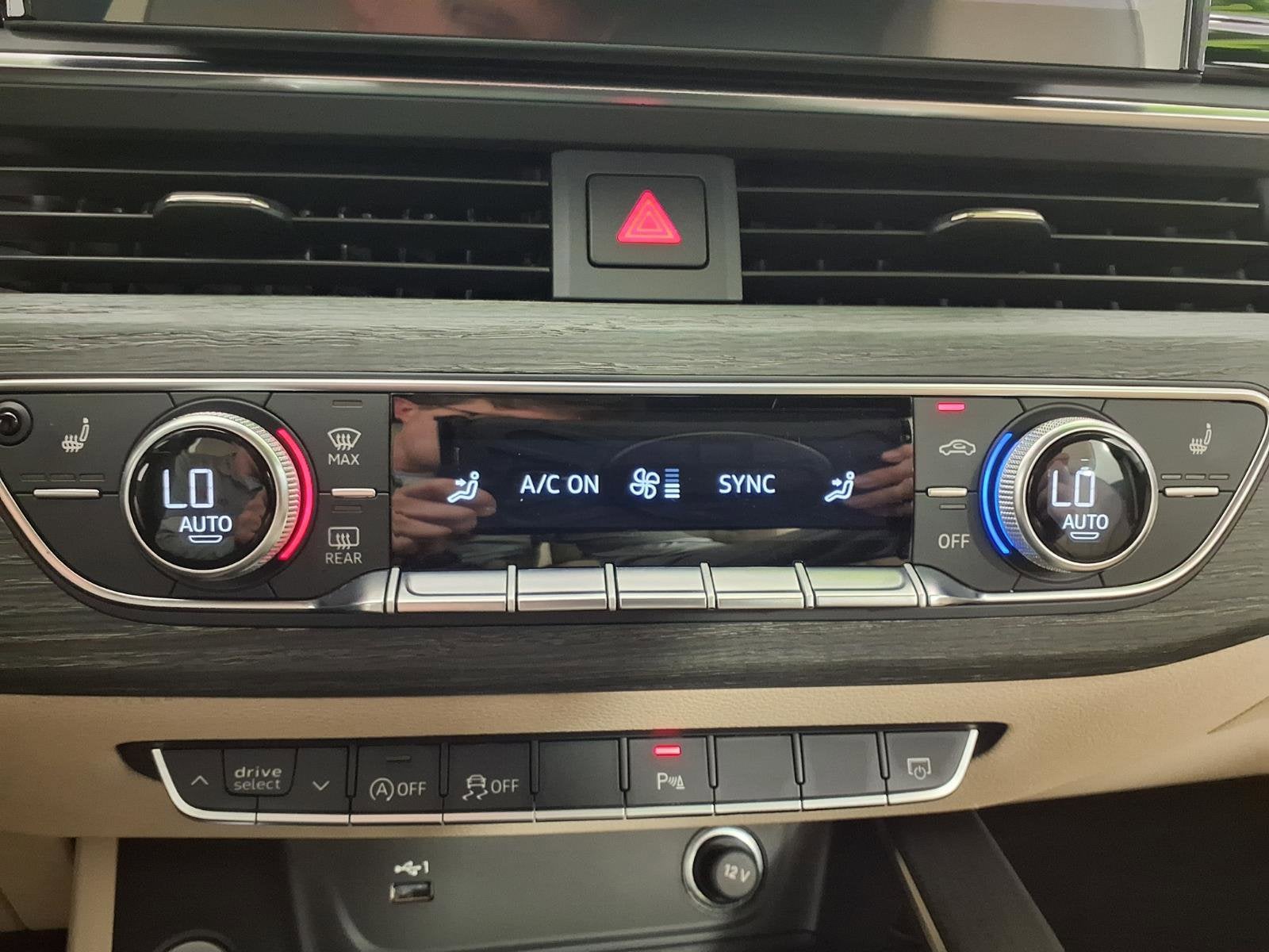 2023 Audi A4 Sedan S line Premium