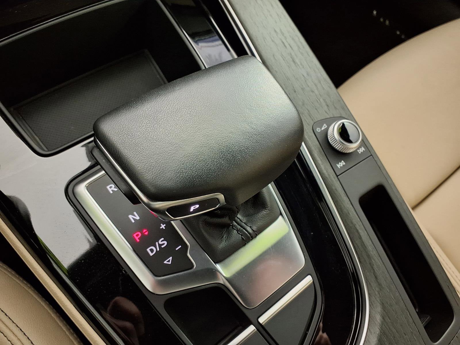 2023 Audi A4 Sedan S line Premium