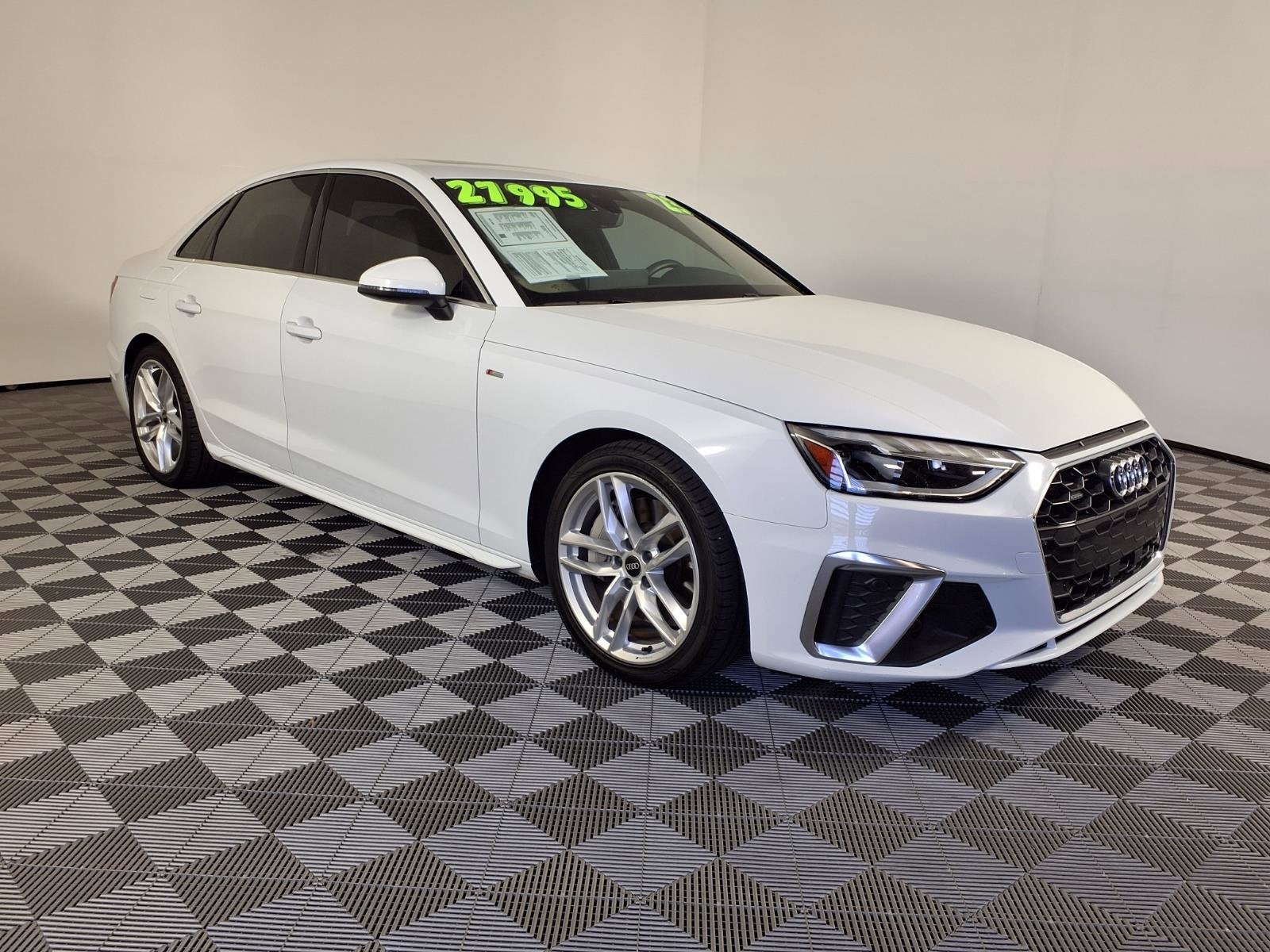 2023 Audi A4 Sedan S line Premium