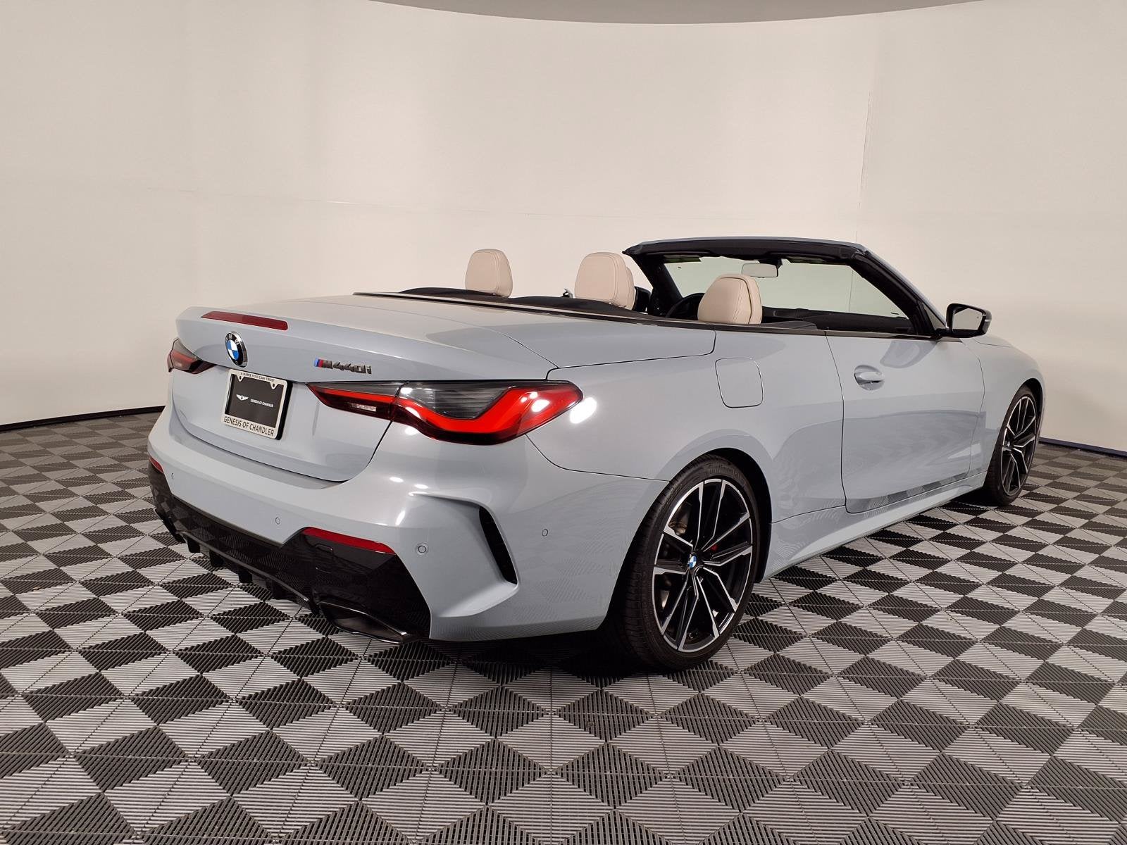 2023 BMW 4 Series M440i