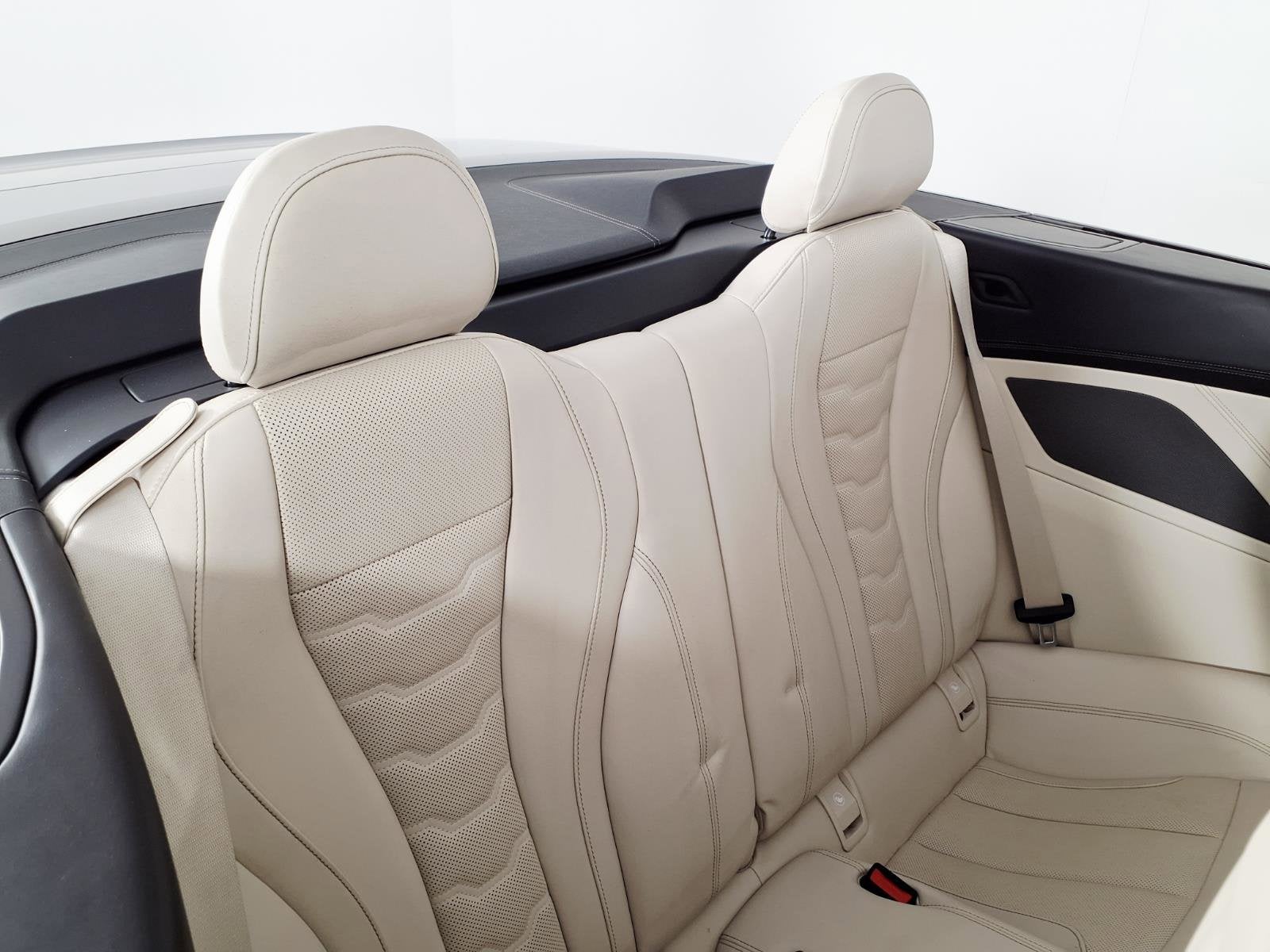 2022 BMW 8 Series 840i