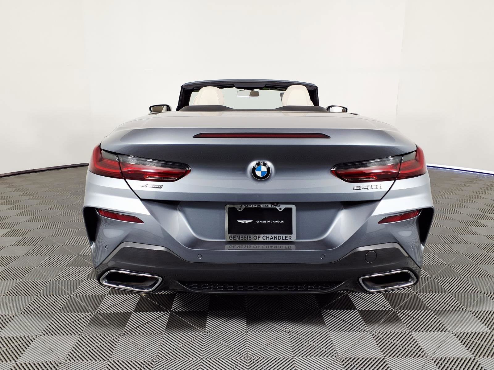 2022 BMW 8 Series 840i