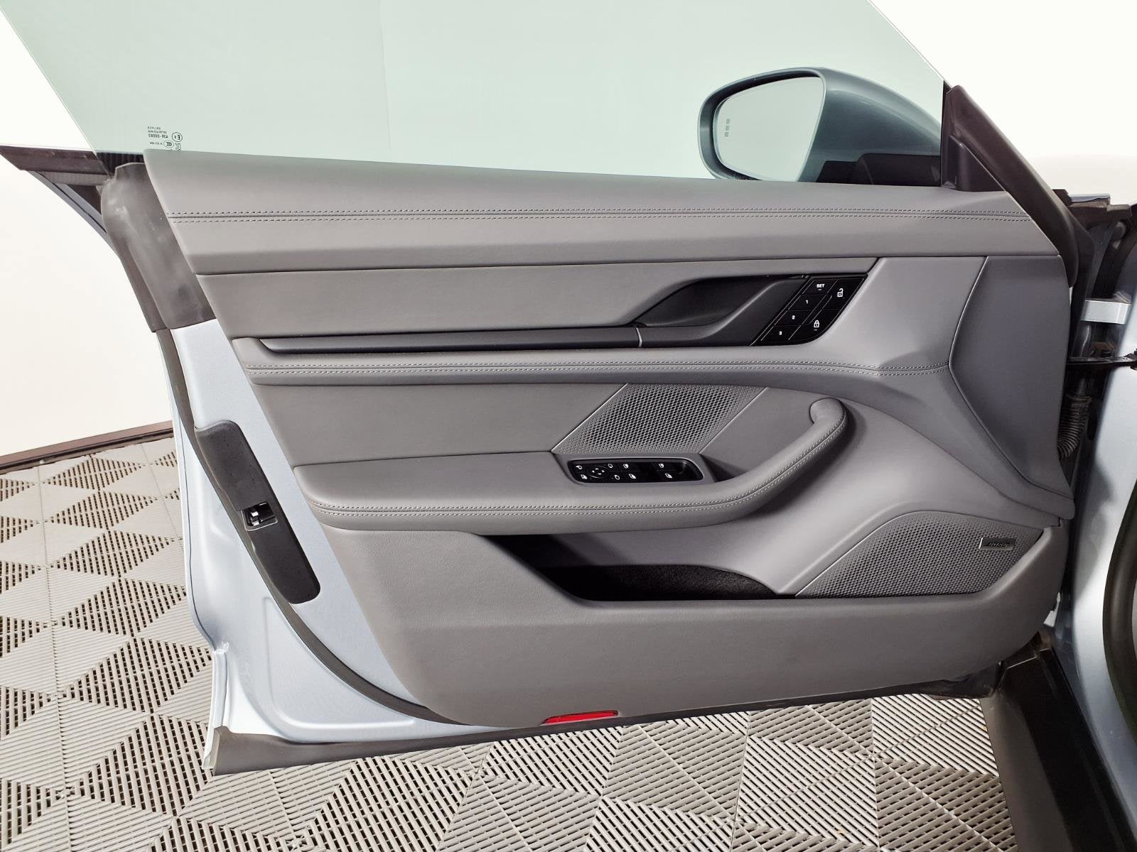 2023 Porsche Taycan 4S