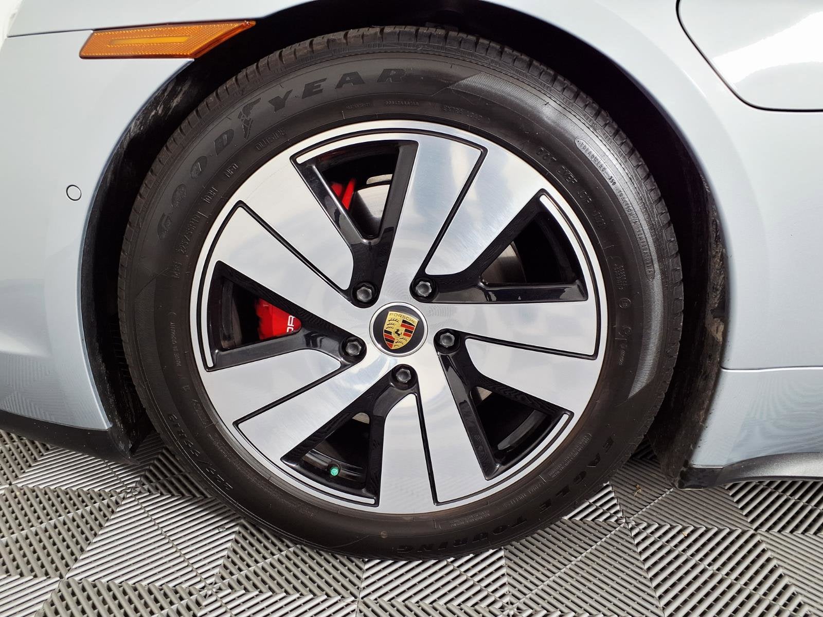 2023 Porsche Taycan 4S