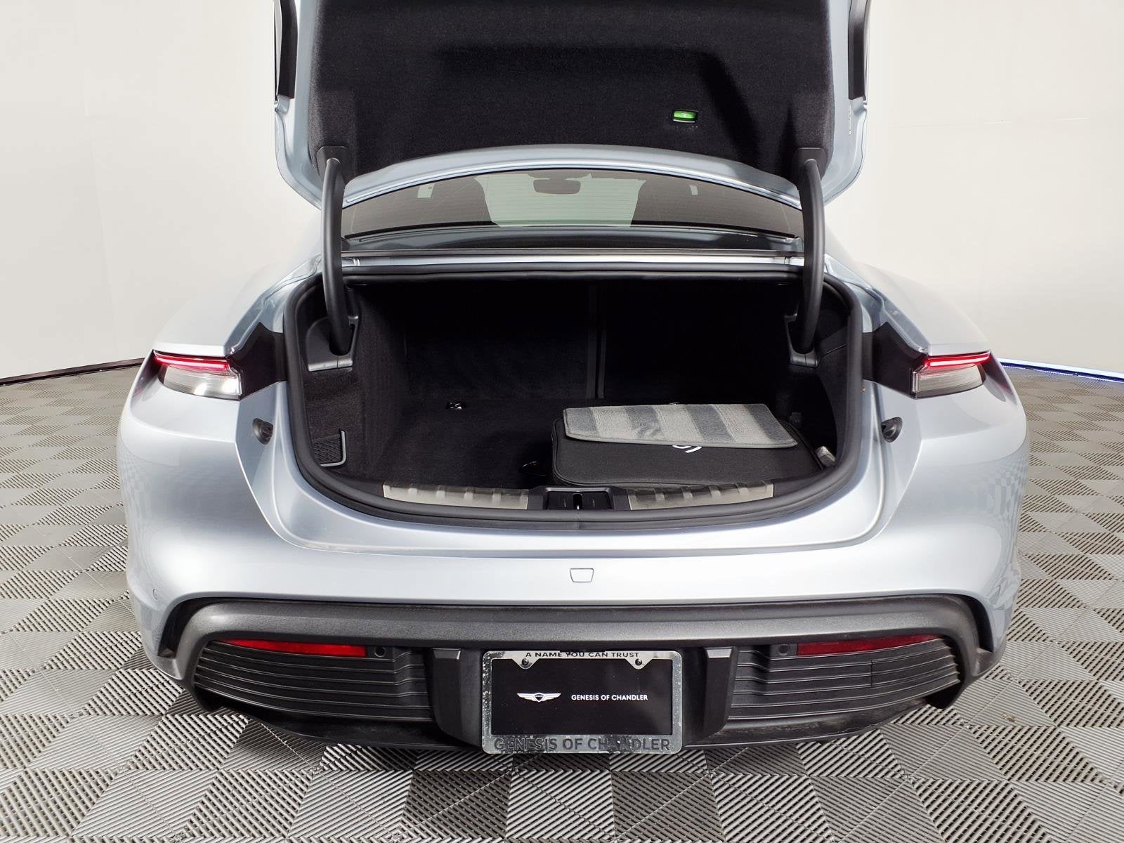 2023 Porsche Taycan 4S