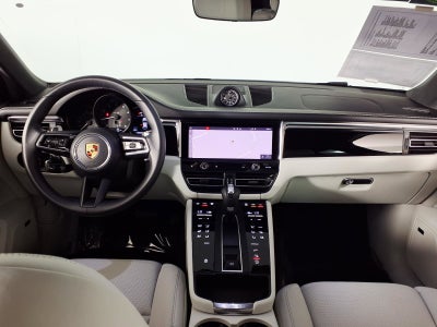 2024 Porsche Macan AWD