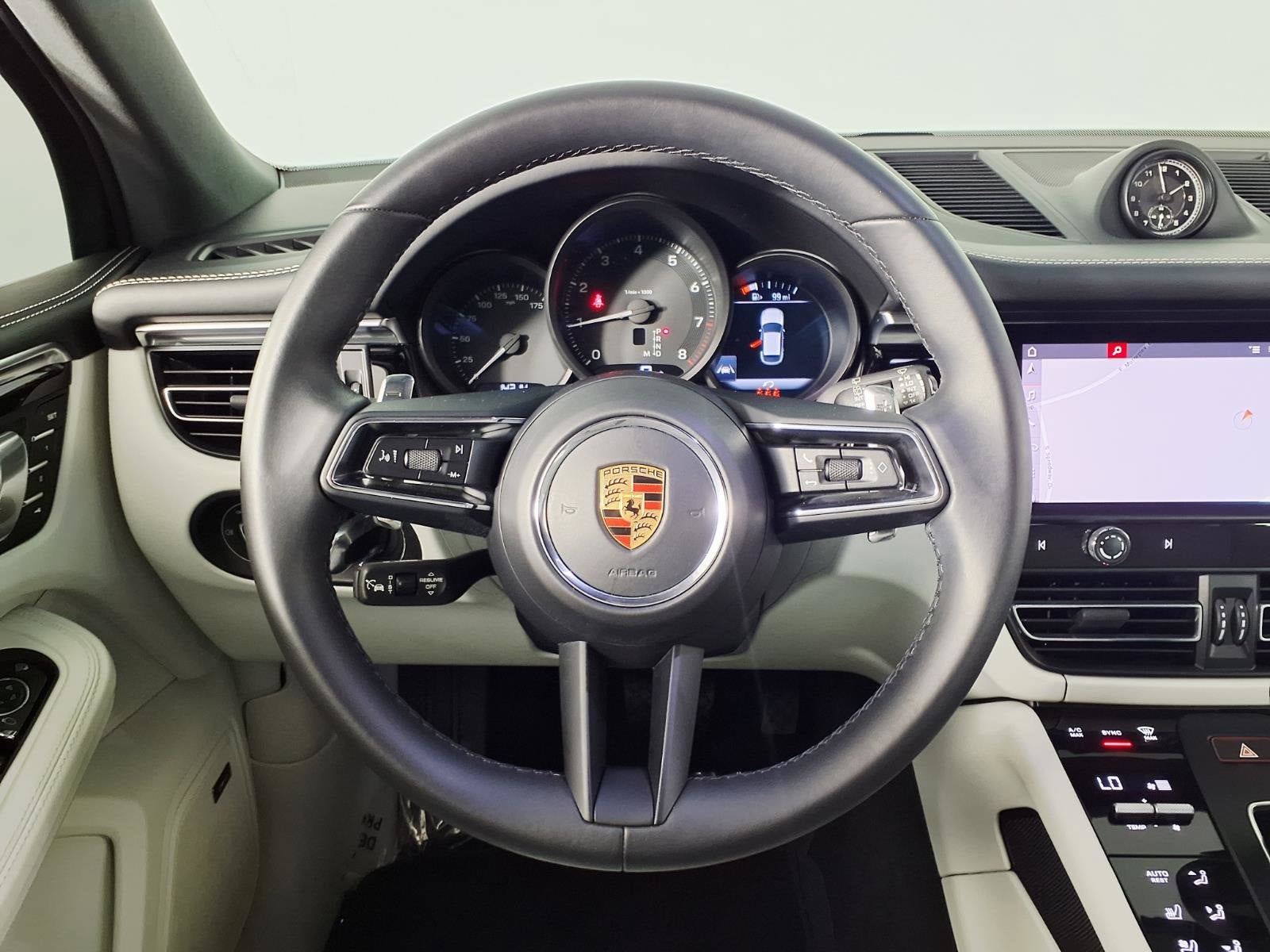2024 Porsche Macan AWD