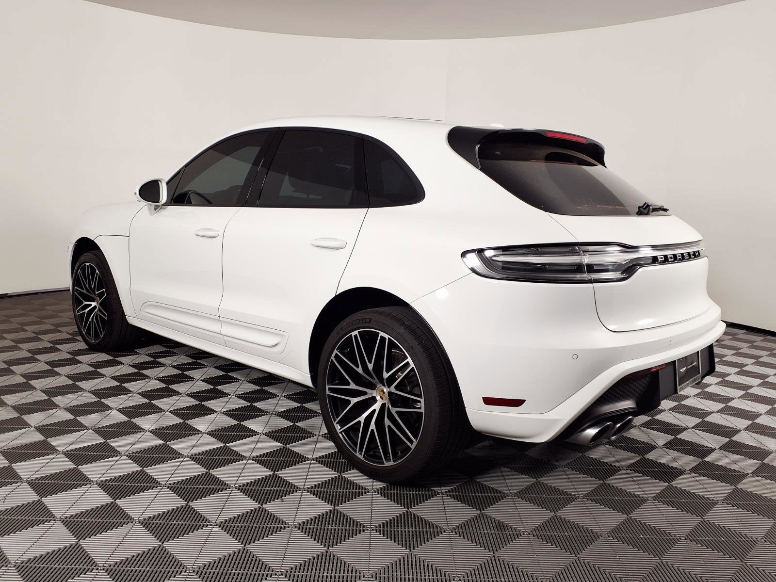2024 Porsche Macan AWD