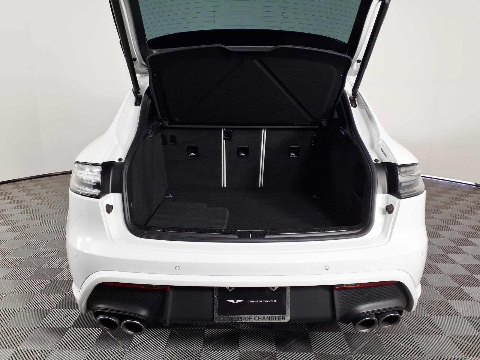 2024 Porsche Macan AWD