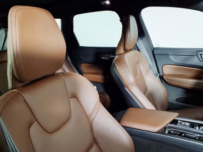 2021 Volvo XC60 Momentum