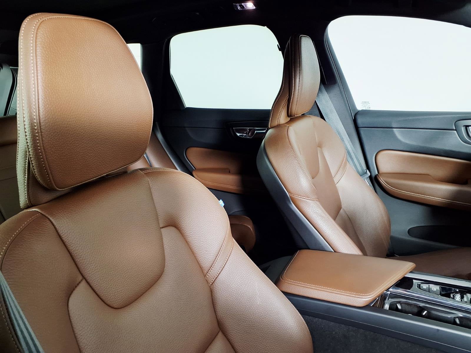 2021 Volvo XC60 Momentum