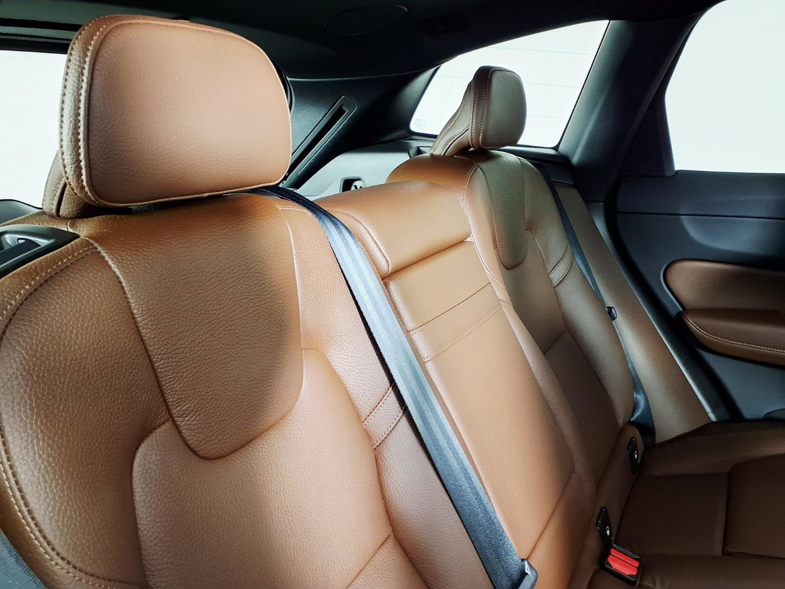 2021 Volvo XC60 Momentum