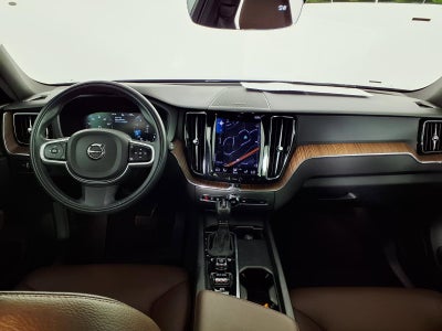 2021 Volvo XC60 Momentum