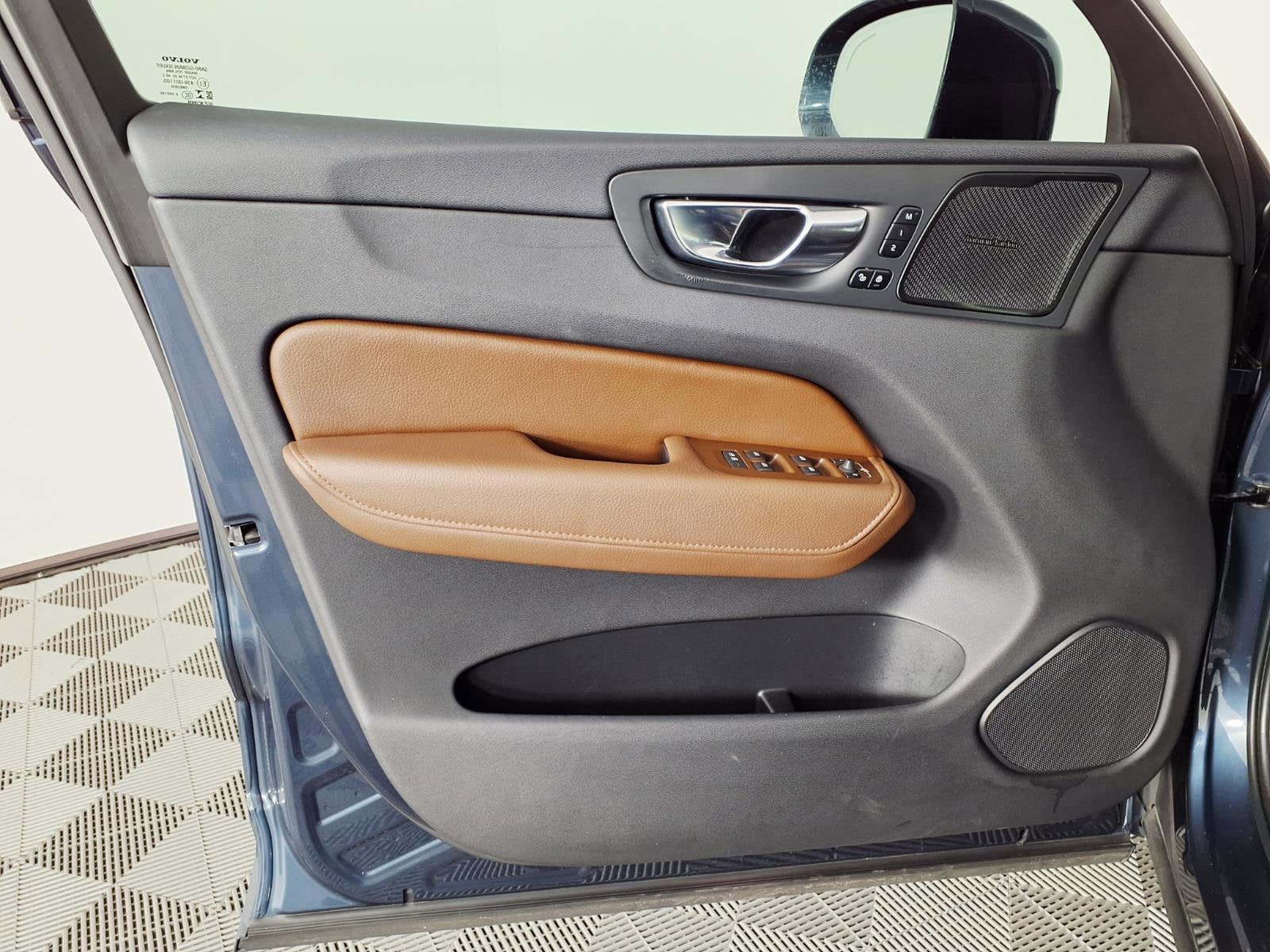 2021 Volvo XC60 Momentum