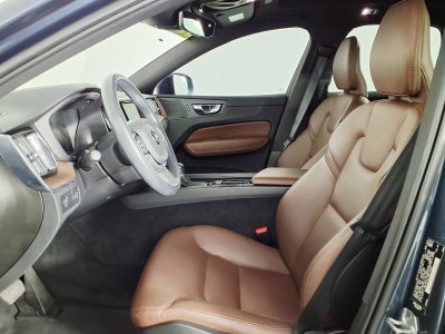 2021 Volvo XC60 Momentum