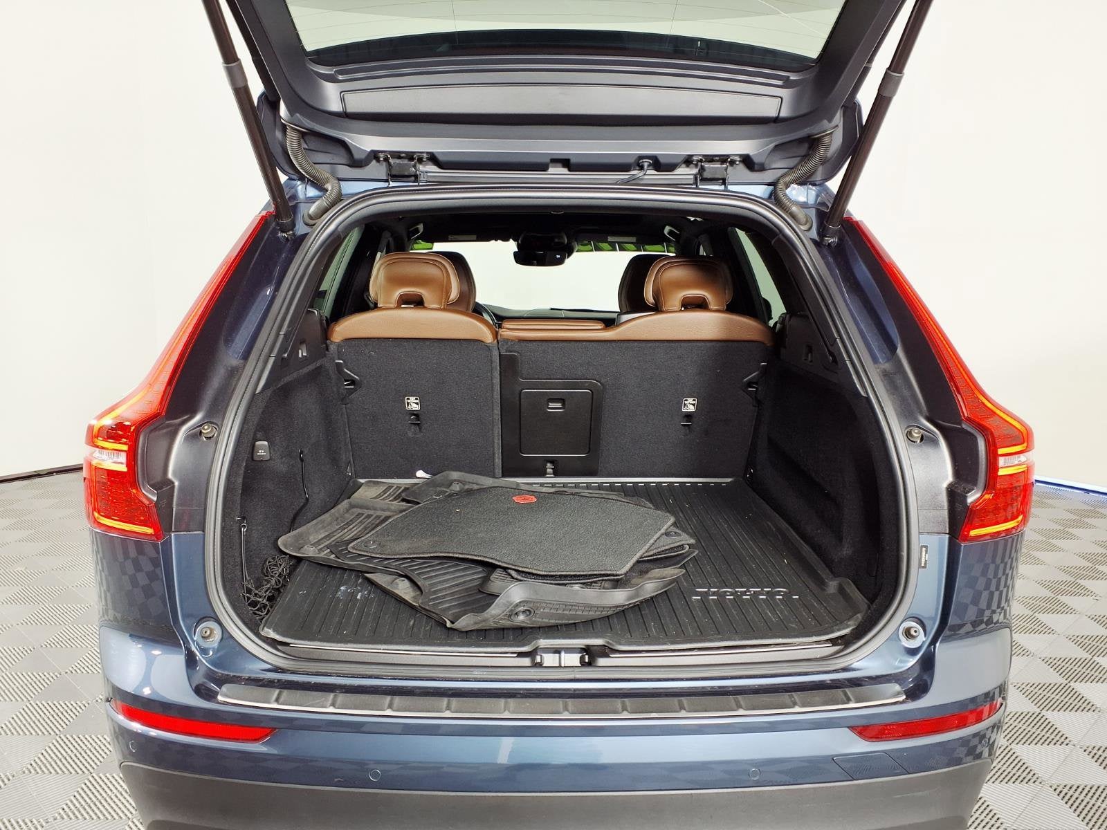 2021 Volvo XC60 Momentum